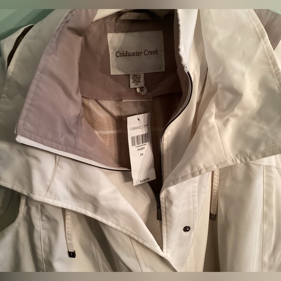 NWT 2X Coldwater Creek lined (detachable) hooded ivory vest. - Picture 2 of 7